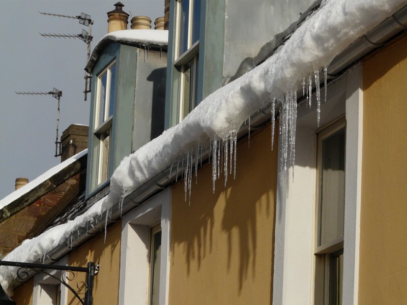 P1180336.JPG - Full gutters - Alastair Seagroatt