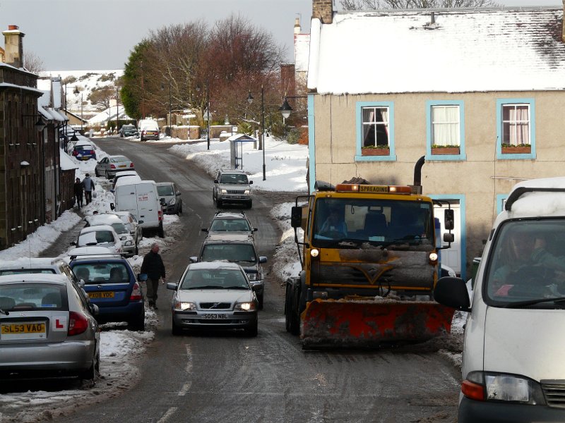 P1180346.JPG - Narrow roads and snow plough - Alastair Seagroatt